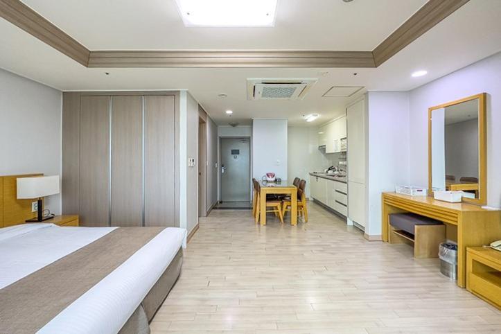 Mohang Haenaru Family Hotel Пуан Номер фото