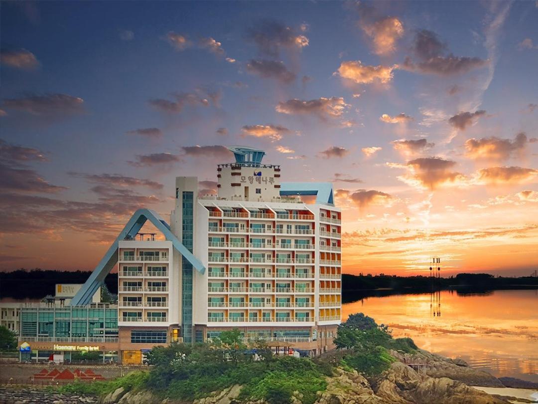 Mohang Haenaru Family Hotel Пуан Экстерьер фото
