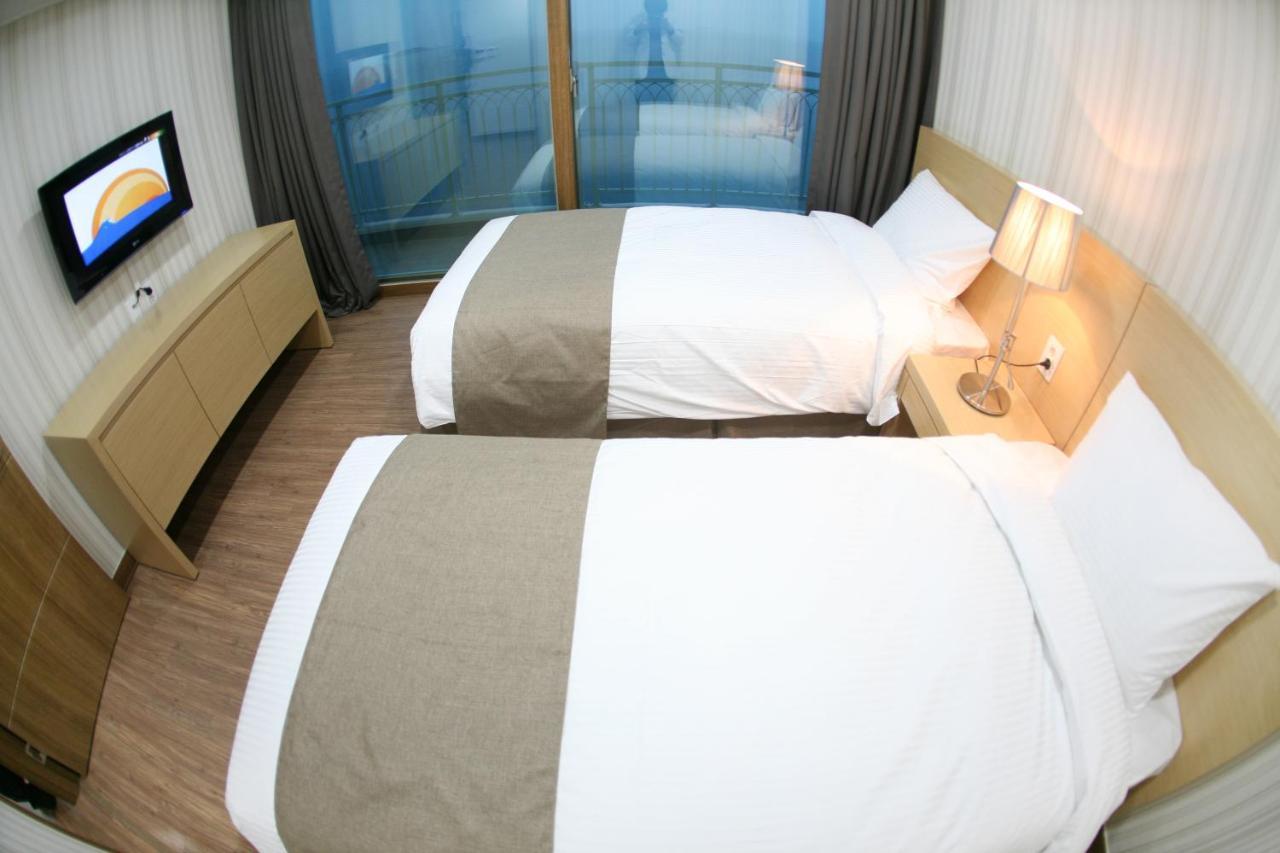 Mohang Haenaru Family Hotel Пуан Экстерьер фото