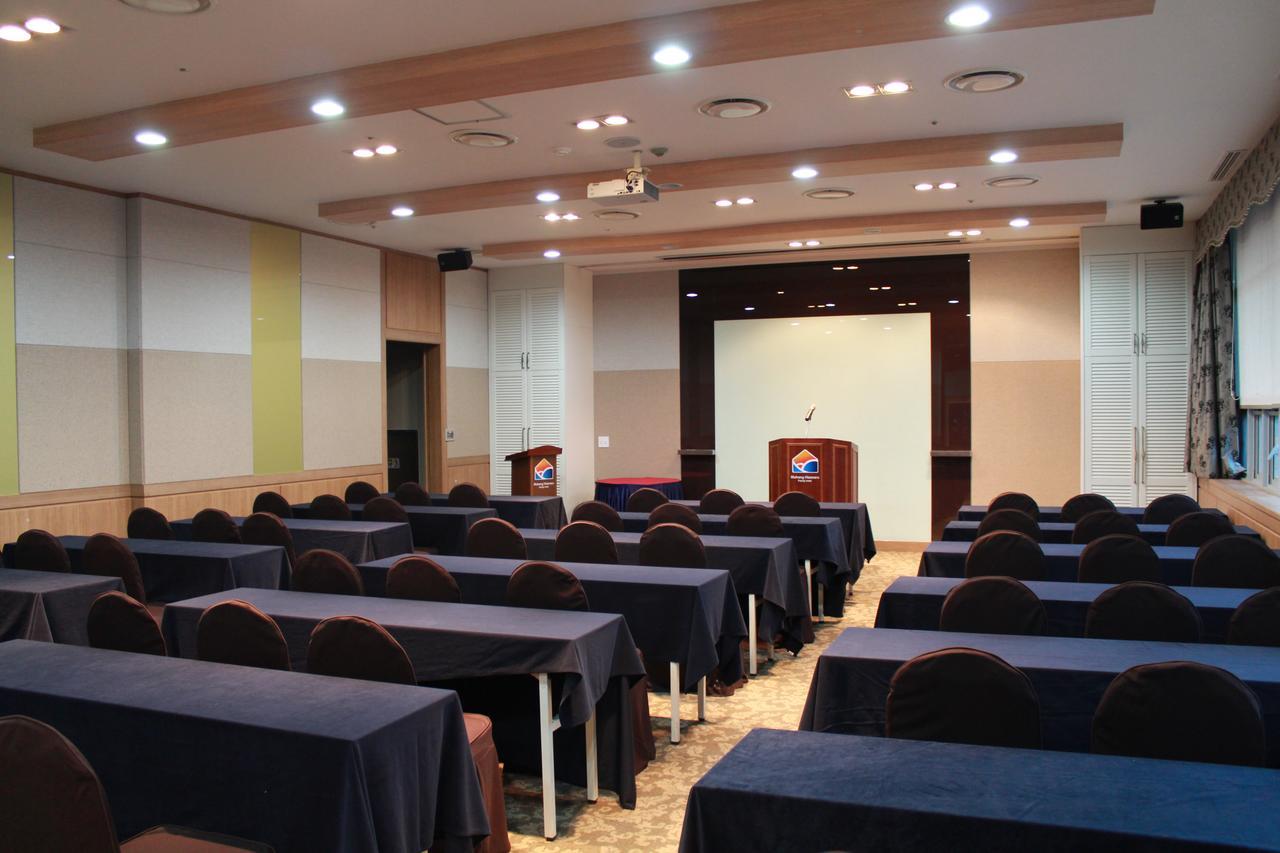 Mohang Haenaru Family Hotel Пуан Экстерьер фото