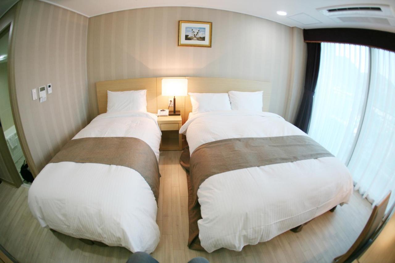 Mohang Haenaru Family Hotel Пуан Экстерьер фото